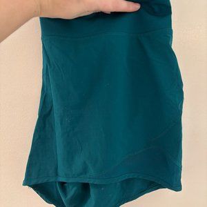 Old Navy Active shorts size large teal color